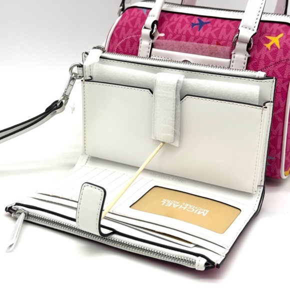 Michael Kors Small Travel Duffle Xbody Bag & Double Zip Wallet Matching Set - Picture 7 of 9